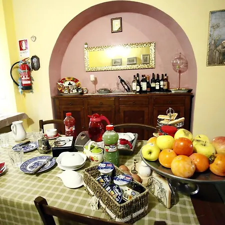 Francescano Vandrerhjem Valfabbrica